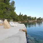 Candela, No 5 Starigrad Paklenica