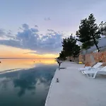 Candela, No 5 Starigrad Paklenica