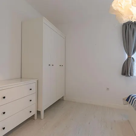 Candela, No 5 * Starigrad Paklenica