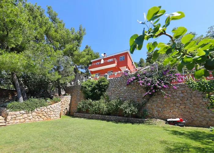 Candela, No 5 Стариград-Пакленица