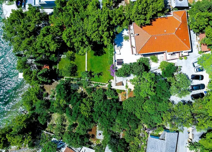 Candela, No 5 * Стариград-Пакленица