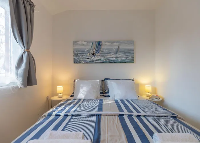 Candela, No 5 아파트 *