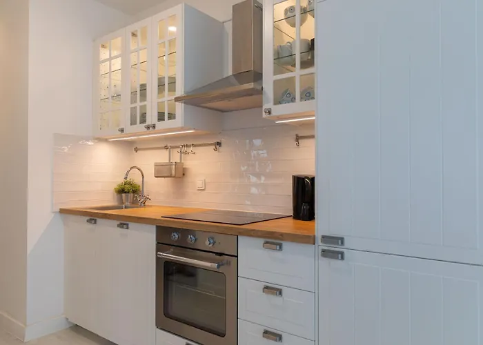 Candela, No 5 Стариград-Пакленица