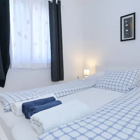 Apartment Candela, No 5 Starigrad Paklenica